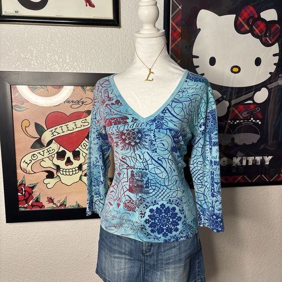 Glima Tops - Blue Graphic Quarter Length Shirt